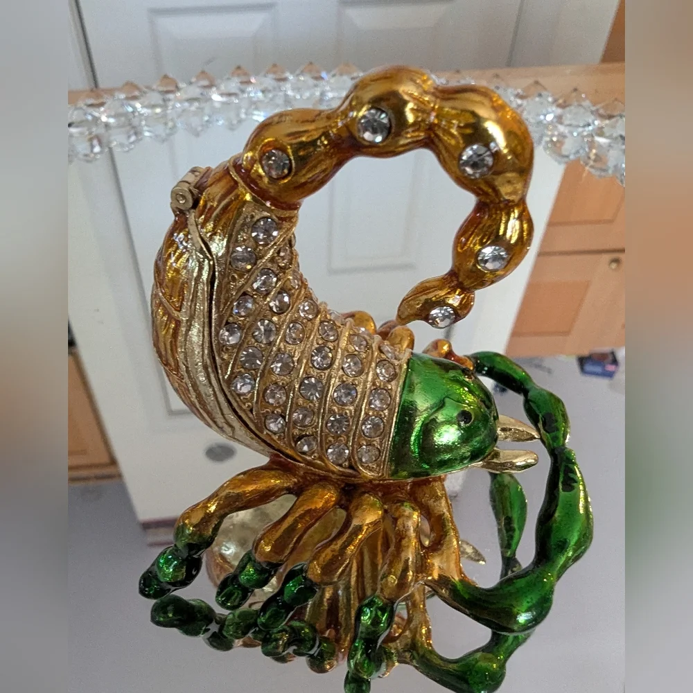 Scorpion Tchotchke Jewelry Trinket Box NIB